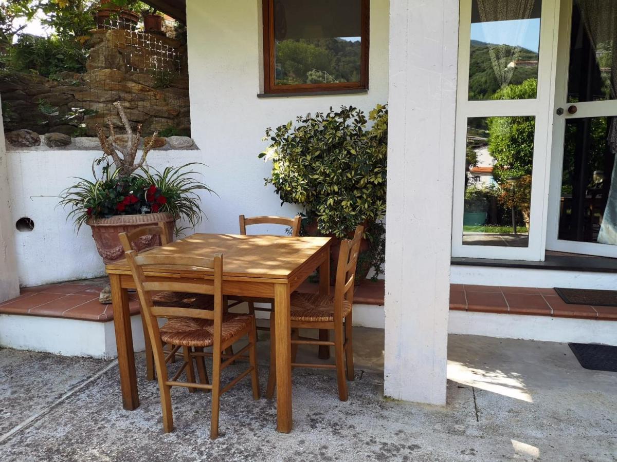 Parte Di Casa Con Giardino E Piscina Villa Pietrasanta Exterior foto