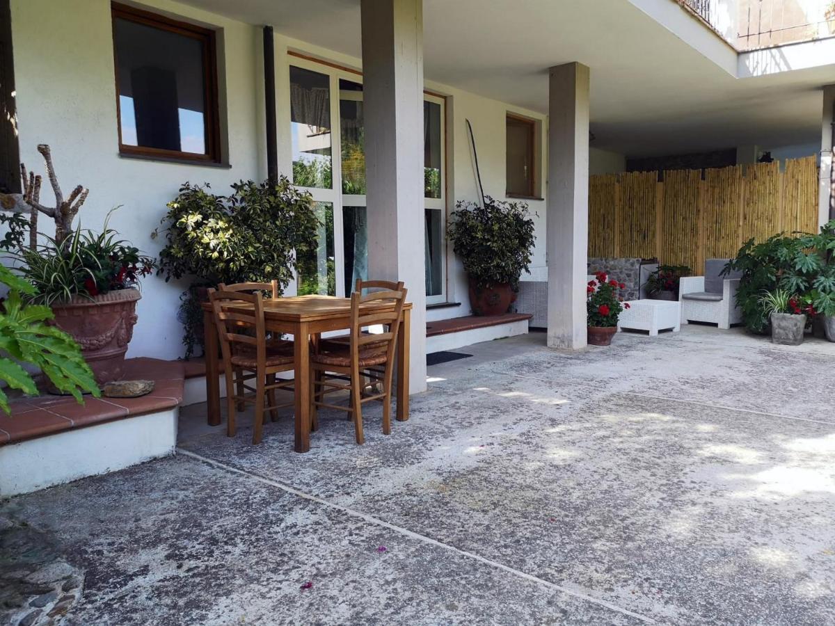 Parte Di Casa Con Giardino E Piscina Villa Pietrasanta Exterior foto