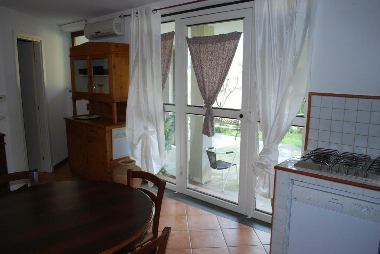 Parte Di Casa Con Giardino E Piscina Villa Pietrasanta Exterior foto